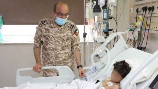 نجاح عمليتي زراعة كبد لطفلين لأول مرة في الخدمات الطبية الملكية