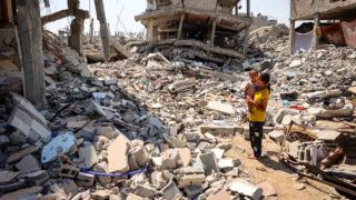 أكثر من 17 ألف طفل في غزة يَتّمهم الاحتلال بعدوانه الوحشي