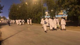 بالفيديو.. بدء توافد الحجاج إلى جبل عرفة