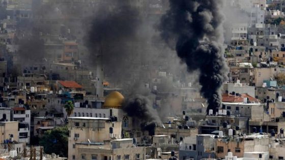 المشهد المعاصر | مراسل “رؤيا”: شهداء بغارة نفذها الاحتلال بمخيم طولكرم
