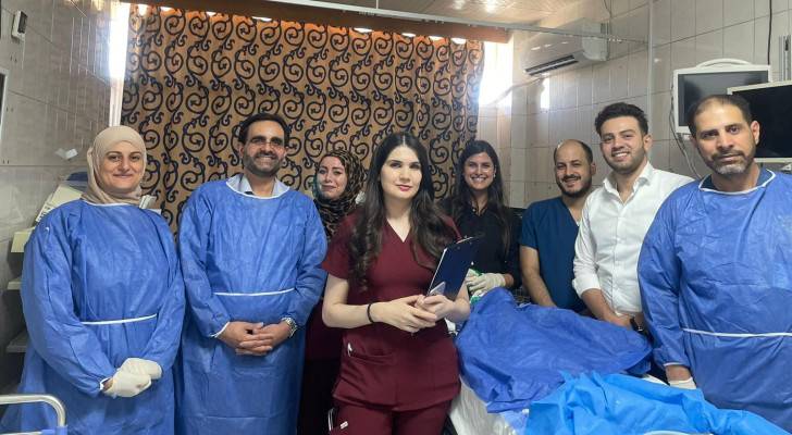 وضع أنبوب تغذية لطفلة دون تدخل جراحي في مستشفى الجامعة