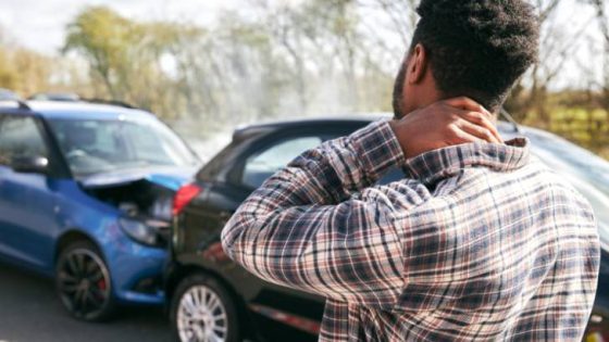 المشهد المعاصر | هل يعتبر حادث الطريق خلال الذهاب أو العودة من الوظيفة إصابة عمل؟ خبير يوضح