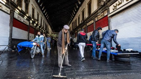 المشهد المعاصر | وزارة الإدارة المحلية السورية تدعو العاملين في القطاعات الخدمية لاستئناف العمل