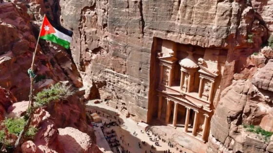 المشهد المعاصر | من بينها “البتراء”.. أشهر معالم تاريخية في العالم من الحضارات القديمة