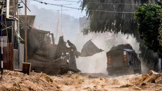 المشهد المعاصر | إعلام فلسطيني: جيش الاحتلال يشنّ عملية هدم منازل في مخيم طولكرم