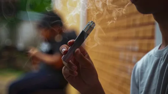 المشهد المعاصر | وزارة التربية توضح دورها في متابعة صحة الطلبة ومكافحة التدخين في المدارس