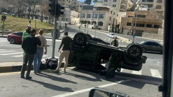 المشهد المعاصر | انقلاب مركبة بمنطقة وادي عبدون في عمان