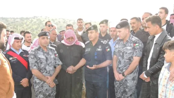 المشهد المعاصر | مرتبات الأمن العام تشارك في تشييع جثمان الشرطي أحمد محمد أحمد الغويري