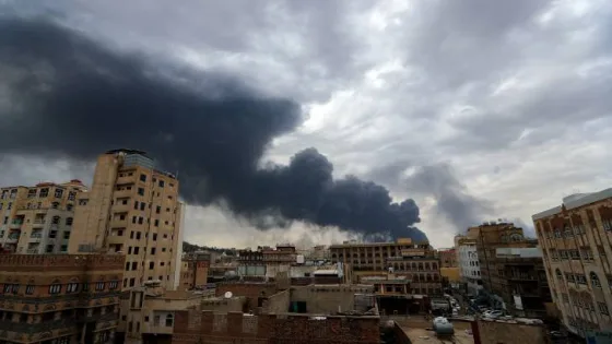 المشهد المعاصر | إعلام حوثي يكشف حصيلة غارات الاحتلال الإسرائيلي على مطار صنعاء ومنشآت في اليمن