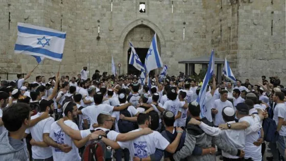 المشهد المعاصر | اقتحام جديد للمسجد الأقصى.. مستوطنون متطرفون يؤدون طقوسًا بحماية الاحتلال