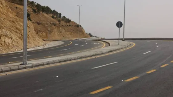 المشهد المعاصر | “الأشغال”: مشروع جديد على طريق عمان-السلط لتحسين السلامة المرورية وكفاءة الطاقة