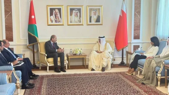 المشهد المعاصر | الصفدي يجري مباحثات موسعة مع وزير الخارجية البحريني في المنامة