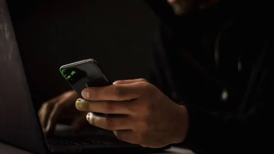المشهد المعاصر | النيابة المصرية تحقق بفضيحة “المراحيض” مع عامل متهم بتصوير سيدات