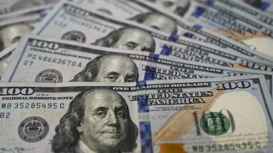 المشهد المعاصر | تراجع أسعار الدولار بسبب مخاوف الديون الأمريكية
