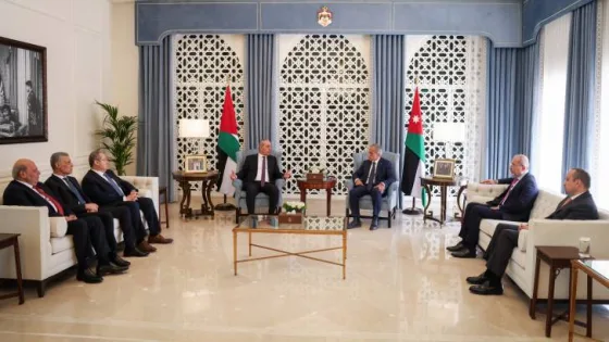 المشهد المعاصر | رئيس الوزراء جعفر حسان يستقبل نائب الرئيس الفلسطيني حسين الشيخ