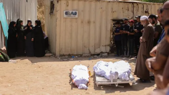 المشهد المعاصر | مأساة الصحفيين في غزة.. استشهاد عزيز الحجار وعائلته وعبد الرحمن العبادلة بقصف الاحتلال
