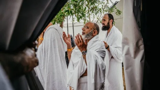 المشهد المعاصر | مكرمة ملكية سعودية.. استضافة 1300 حاج من 100 دولة لأداء مناسك الحج على نفقة خادم الحرمين