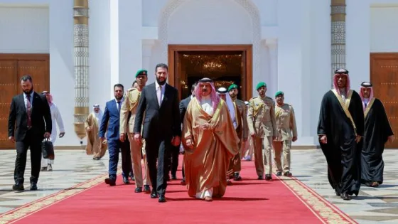 المشهد المعاصر | ملك البحرين يودّع الرئيس السوري عقب مباحثات تعزز التعاون الثنائي