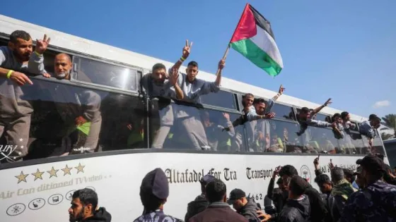 المشهد المعاصر | وصول دفعة جديدة من الأسرى الفلسطينيين المحررين إلى تركيا