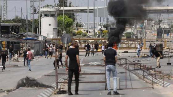 المشهد المعاصر | جيش الاحتلال يطلق النار على فلسطيني بزعم استهدافه حاجز حرميش قرب جنين