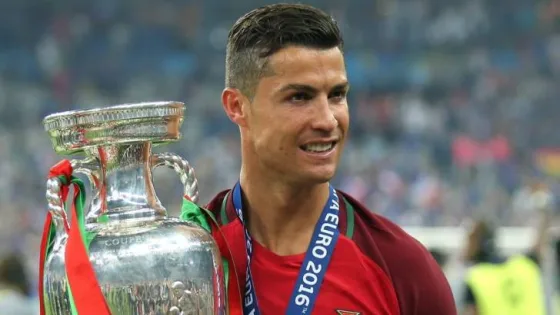 المشهد المعاصر | ذكرى لا تُنسى.. عندما أبكى رونالدو أوروبا وحقق البرتغال الحلم الأكبر
