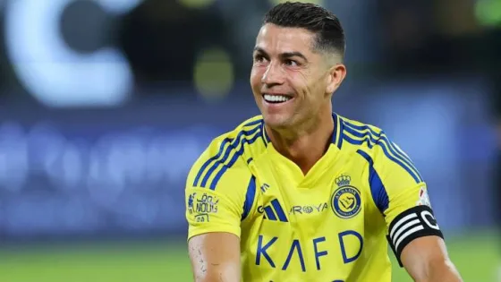 المشهد المعاصر | رغم غياب البطولات.. النصر يُكافئ كريستيانو رونالدو بعقد جديد بـ12 بندًا “جنونيًا”