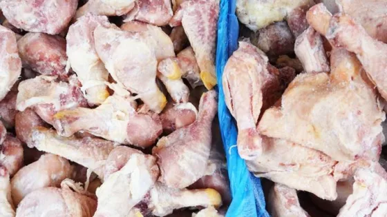 المشهد المعاصر | ضبط كميات من الدجاج منتهي الصلاحية وغير صالح للاستهلاك البشري في الكرك