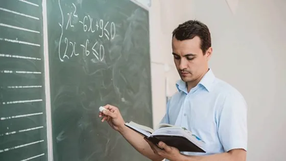 المشهد المعاصر | التربية تعلن بدء التقديم للتعليم الإضافي للعام الجديد