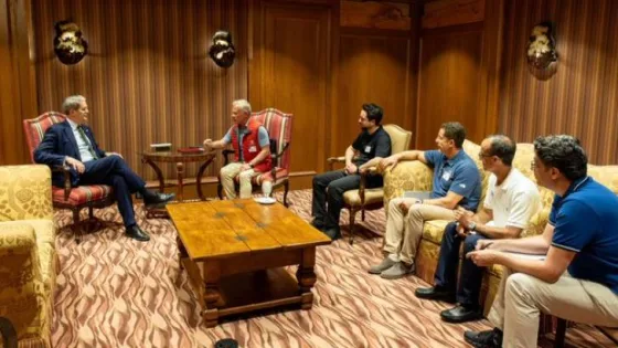 المشهد المعاصر | الملك يلتقي وزير الخزانة الأمريكي على هامش ملتقى صن فالي الاقتصادي بولاية أيداهو الأمريكية
