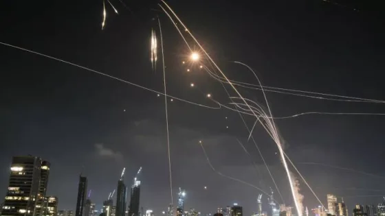 المشهد المعاصر | دوي صفارات الإنذار في مستوطنات الخليل بعد إطلاق صاروخ يمني