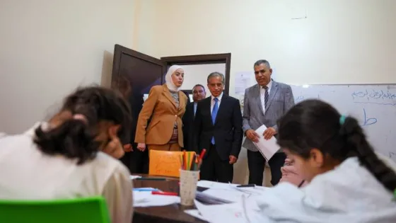 المشهد المعاصر | رئيس الوزراء يبدأ جولة ميدانية في المفرق ويؤكد دعم الحكومة لجمعية رعاية الطفل الخيرية