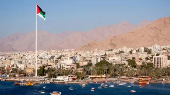 المشهد المعاصر | ضبط محاولة أشخاص بينهم نائب تهريب وثائق من داخل مقر تابع لجماعة الإخوان المحظورة