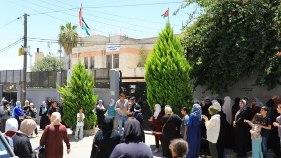 المشهد المعاصر | طلبة التوجيهي في الأردن يواصلون التقدم للامتحانات الأحد