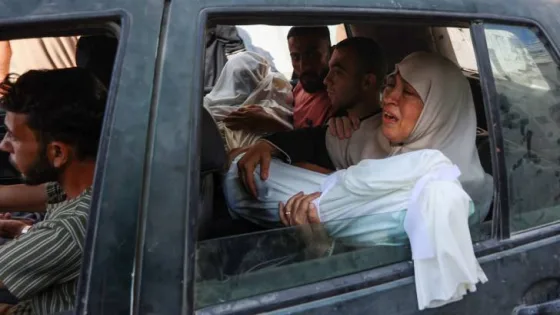 المشهد المعاصر | مصادر فلسطينية: غارات للاحتلال تستهدف منازل وخيام نازحين في عدة مناطق بقطاع غزة