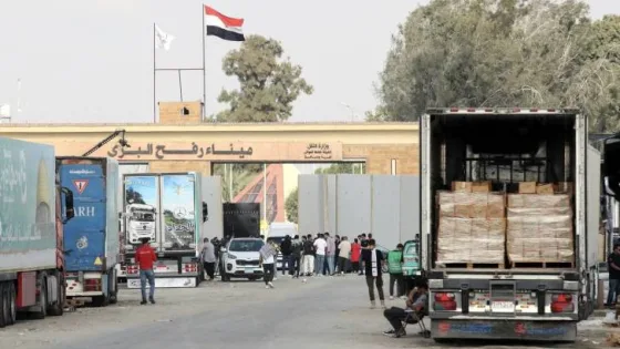 المشهد المعاصر | مصادر مصرية: دخول 166 شاحنة مساعدات إلى غزة.. و180 أخرى مقررة اليوم