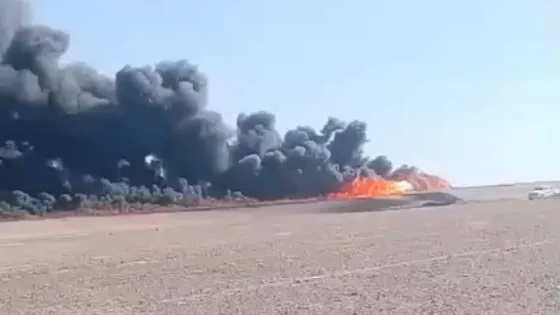 المشهد المعاصر | وفاة سائق في حريق صهريج نفط على الطريق الصحراوي في الجفر