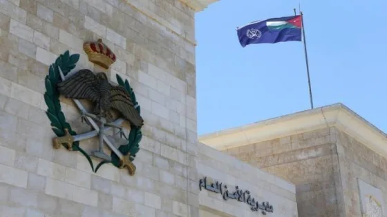 المشهد المعاصر | الأمن العام: إلقاء القبض على قاتل شخص وابنه وأصاب زوجته في منطقة أبو نصير شمال عمان