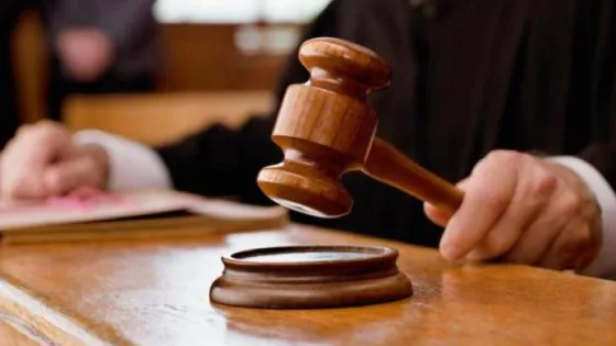 المشهد المعاصر | الجنايات الكبرى: الحبس 20 عاماً لعشريني قتل ابن خاله بـ”عصا وطوبة” في عمان