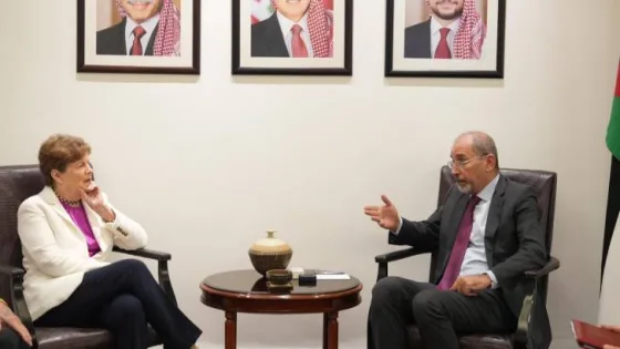 المشهد المعاصر | الصفدي والسيناتور الأمريكية جين شاهين يبحثان تعزيز الشراكة الاستراتيجية وتطورات المنطقة