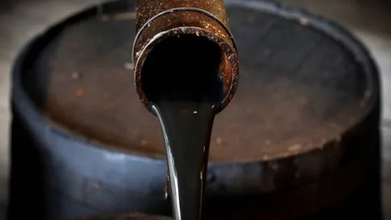 المشهد المعاصر | انخفاض أسعار النفط عالميا مع زيادة الرسوم الجمركية الأمريكية على شركائها التجاريين