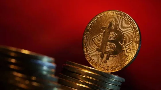 المشهد المعاصر | تراجع البتكوين إلى 117 ألف دولار بعد بيانات أمريكية قوية وارتفاع الضغوط على العملات المشفرة