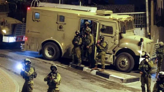 المشهد المعاصر | مراسل رؤيا: إصابات باقتحام واسع من قوات الاحتلال لمخيم الأمعري في الضفة الغربية