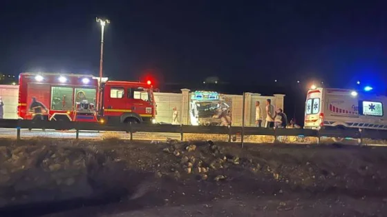 المشهد المعاصر | مراسل رؤيا: إصابات بحادث تصادم مروع بين مركبتين على شارع الـ100