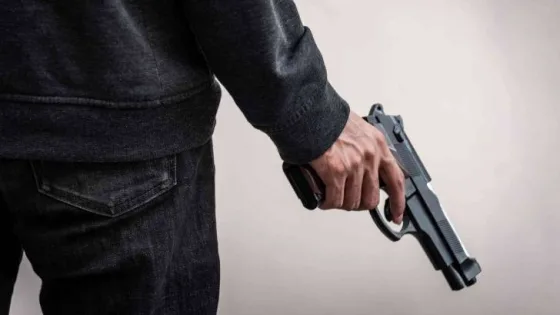 المشهد المعاصر | مصدر طبي لـ”رؤيا”: إصابة 6 أشخاص بأعيرة نارية الجمعة في الكرك.. وهذه حالتهم الصحية