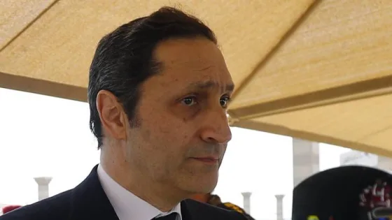 المشهد المعاصر | مصر: علاء مبارك يشعل تفاعلاً بفيديو لوالده يتحدث عن ما قاله له صدام حسين قبل غزو الكويت (صور )