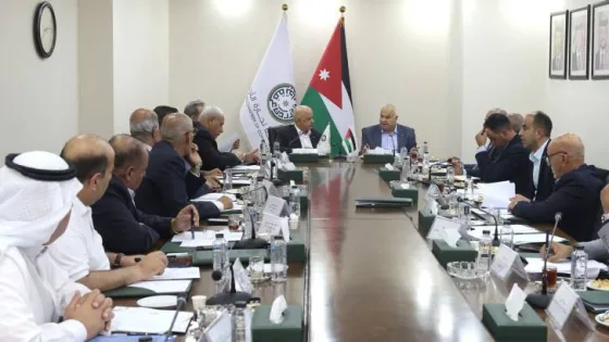 المشهد المعاصر | وزارة العمل و”تجارة الأردن” يبحثان ملف استقدام العمالة من الخارج مقابل تشغيل الأيدي العاملة المحلية