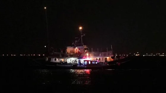 المشهد المعاصر | “أسطول الصمود”: هجوم بمسيّرة حارقة على أكبر سفن الأسطول في ميناء بتونس