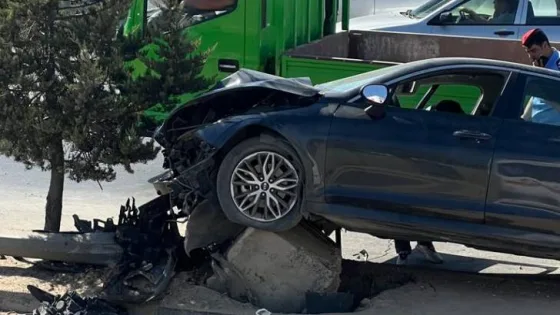 المشهد المعاصر | إصابة شخص إثر اصطدام مركبته بعامود كهرباء في مرج الحمام