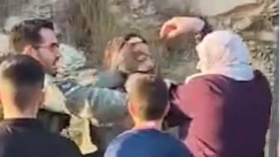 المشهد المعاصر | اعتداء وقمع.. شرطة الاحتلال تعتدي على نساء خلال قمع مظاهرة مساندة لغزة في أم الفحم