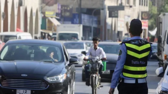 المشهد المعاصر | الأمن العام يضبط سائق شحن لنقله 21 راكباً بطريقة خطرة